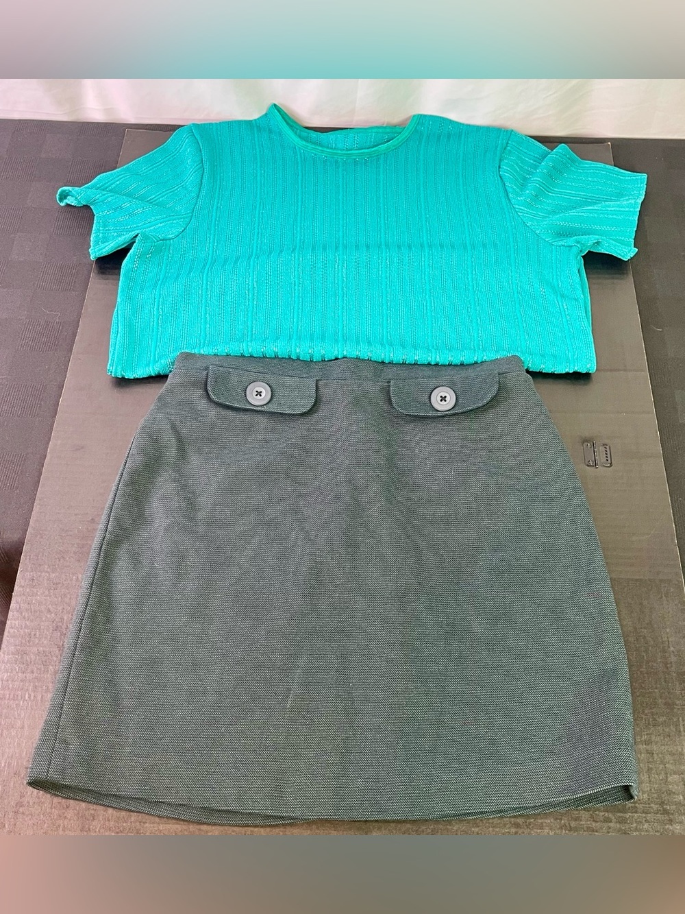 Women's Boden Dark Gray Button-Accent Mini Skirt Size 6